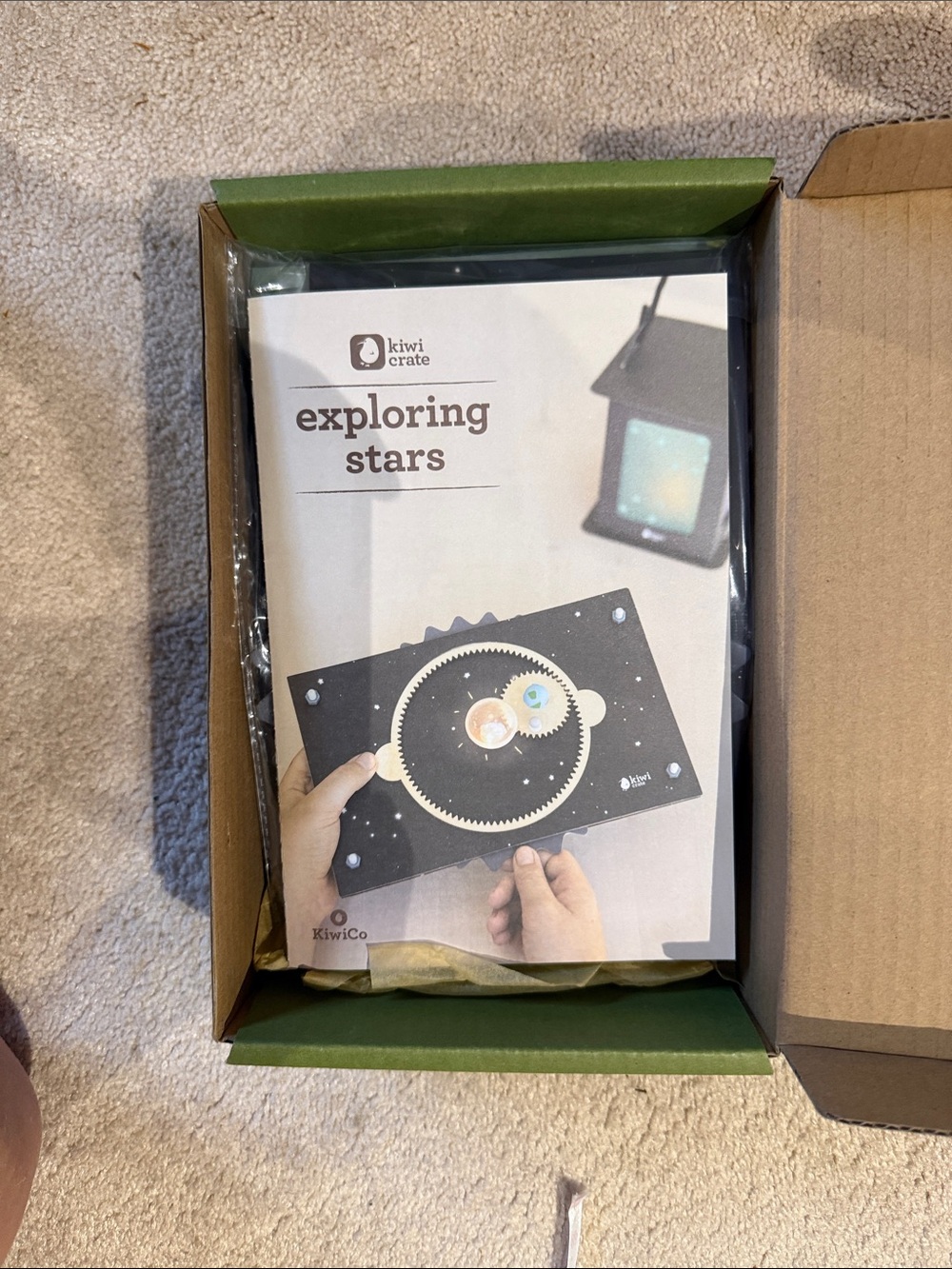Wico Green Kraft Box with Natural Beige Print